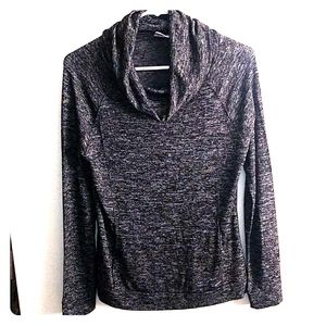 Lightweight cowal neck top